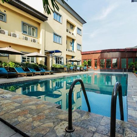 Sunfit - Fitness, Spa, Accommodation Aliayabiagba Luaran gambar