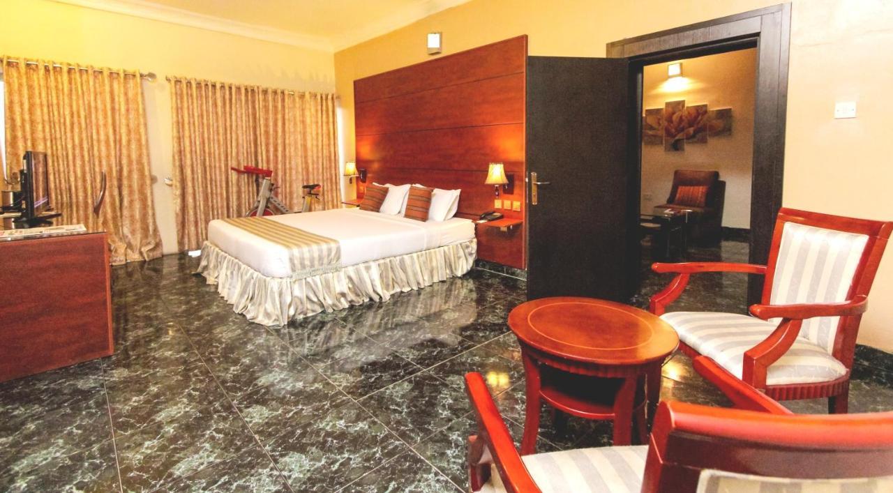 Sunfit - Fitness, Spa, Accommodation Aliayabiagba Luaran gambar