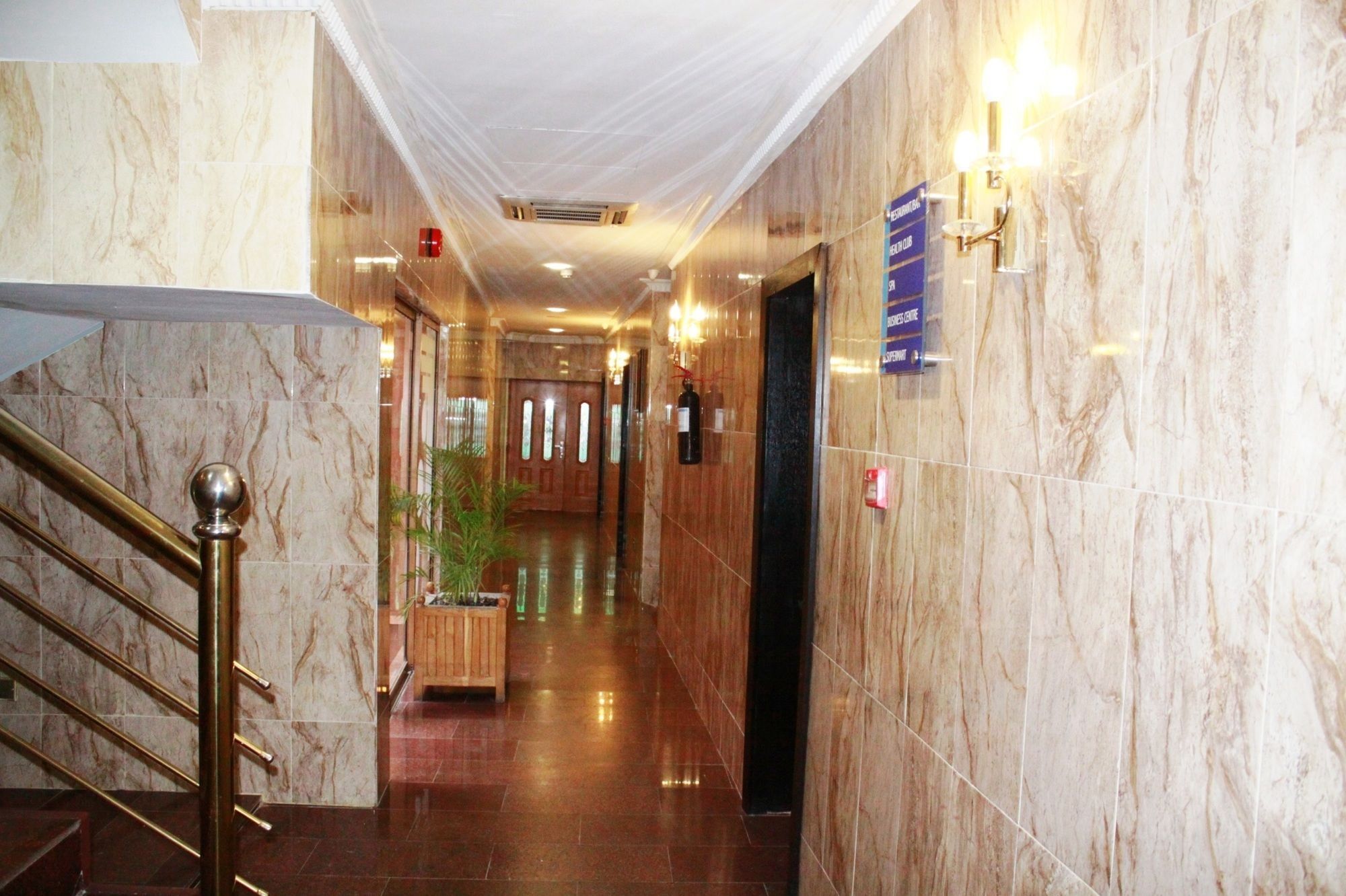 Sunfit - Fitness, Spa, Accommodation Aliayabiagba Luaran gambar