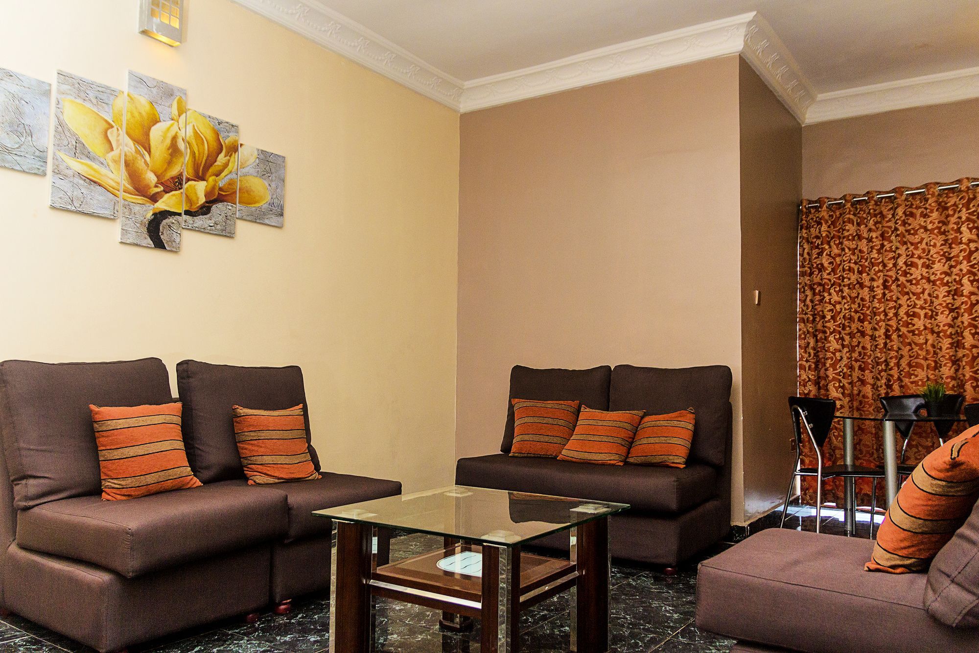 Sunfit - Fitness, Spa, Accommodation Aliayabiagba Luaran gambar